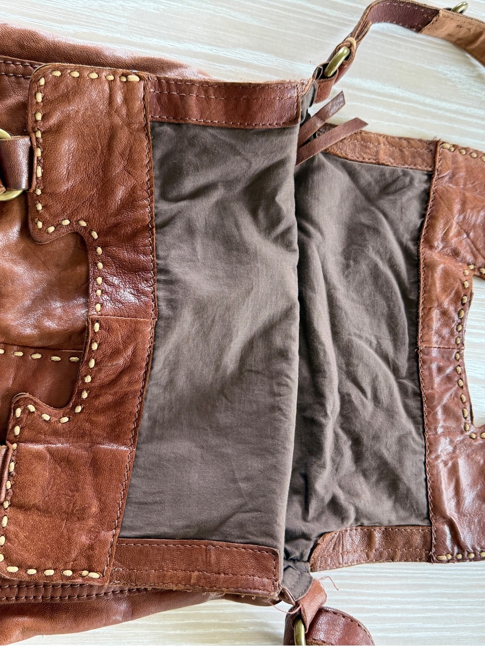 Lucky Brand Abbey Road Brown Leather Crossbody Tote - Distressed Finish - Picture 8 of 14